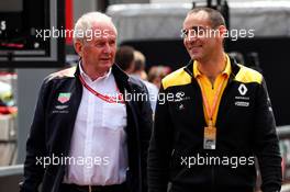 (L to R): Dr Helmut Marko (AUT) Red Bull Motorsport Consultant with Cyril Abiteboul (FRA) Renault Sport F1 Managing Director. 25.05.2019. Formula 1 World Championship, Rd 6, Monaco Grand Prix, Monte Carlo, Monaco, Qualifying Day.