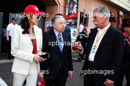 (L to R): Michelle Yeoh (MAL) with Jean Todt (FRA) FIA President and Chase Carey (USA) Formula One Group Chairman. 26.05.2019. Formula 1 World Championship, Rd 6, Monaco Grand Prix, Monte Carlo, Monaco, Race Day.