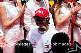 Lewis Hamilton (GBR) Mercedes AMG F1 on the drivers parade. 26.05.2019. Formula 1 World Championship, Rd 6, Monaco Grand Prix, Monte Carlo, Monaco, Race Day.