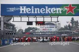 The F1 Grid. 27.10.2019. Formula 1 World Championship, Rd 18, Mexican Grand Prix, Mexico City, Mexico, Race Day.