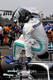 Valtteri Bottas (FIN) Mercedes AMG F1 W10 on the grid. 27.10.2019. Formula 1 World Championship, Rd 18, Mexican Grand Prix, Mexico City, Mexico, Race Day.