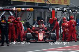 Charles Leclerc (FRA), Scuderia Ferrari during pitstop 27.10.2019. Formula 1 World Championship, Rd 18, Mexican Grand Prix, Mexico City, Mexico, Race Day.