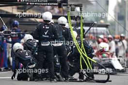 Williams mechanics during pitstop 27.10.2019. Formula 1 World Championship, Rd 18, Mexican Grand Prix, Mexico City, Mexico, Race Day.