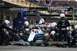 Robert Kubica (POL) Williams Racing FW42 makes a pit stop. 27.10.2019. Formula 1 World Championship, Rd 18, Mexican Grand Prix, Mexico City, Mexico, Race Day.