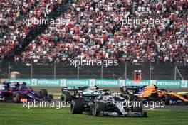 Lewis Hamilton (GBR) Mercedes AMG F1 W10 runs wide at the start of the race. 27.10.2019. Formula 1 World Championship, Rd 18, Mexican Grand Prix, Mexico City, Mexico, Race Day.