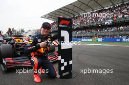 Pole Position for Max Verstappen (NLD) Red Bull Racing RB15. 26.10.2019. Formula 1 World Championship, Rd 18, Mexican Grand Prix, Mexico City, Mexico, Qualifying Day.