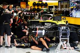 Renault F1 Team RS19 of Nico Hulkenberg (GER) Renault F1 Team worked on in the third practice session. 26.10.2019. Formula 1 World Championship, Rd 18, Mexican Grand Prix, Mexico City, Mexico, Qualifying Day.
