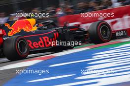 Alexander Albon (THA), Red Bull Racing  26.10.2019. Formula 1 World Championship, Rd 18, Mexican Grand Prix, Mexico City, Mexico, Qualifying Day.