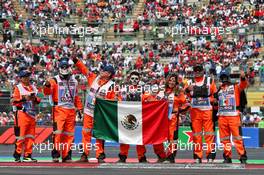 Circuit atmosphere - marshals on the drivers parade. 27.10.2019. Formula 1 World Championship, Rd 18, Mexican Grand Prix, Mexico City, Mexico, Race Day.