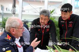 Dr Helmut Marko (AUT) Red Bull Motorsport Consultant and Toyoharu Tanabe (JPN) Honda Racing F1 Technical Director. 27.10.2019. Formula 1 World Championship, Rd 18, Mexican Grand Prix, Mexico City, Mexico, Race Day.
