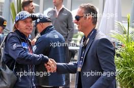 (L to R): Emerson Fittipaldi (BRA) with Carlos Slim Domit (MEX) Chairman of America Movil. 27.10.2019. Formula 1 World Championship, Rd 18, Mexican Grand Prix, Mexico City, Mexico, Race Day.