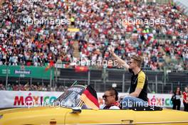 Nico Hulkenberg (GER) Renault F1 Team on the drivers parade.                                27.10.2019. Formula 1 World Championship, Rd 18, Mexican Grand Prix, Mexico City, Mexico, Race Day.