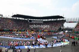 Circuit atmosphere. 27.10.2019. Formula 1 World Championship, Rd 18, Mexican Grand Prix, Mexico City, Mexico, Race Day.