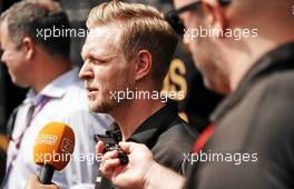 Kevin Magnussen (DEN) Haas F1 Team with the media.                                24.10.2019. Formula 1 World Championship, Rd 18, Mexican Grand Prix, Mexico City, Mexico, Preparation Day.