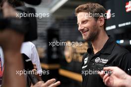 Romain Grosjean (FRA) Haas F1 Team with the media.                                24.10.2019. Formula 1 World Championship, Rd 18, Mexican Grand Prix, Mexico City, Mexico, Preparation Day.