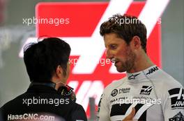 Romain Grosjean (FRA) Haas F1 Team with Ayao Komatsu (JPN) Haas F1 Team Race Engineer. 27.09.2019. Formula 1 World Championship, Rd 16, Russian Grand Prix, Sochi Autodrom, Sochi, Russia, Practice Day.