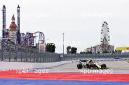 Nico Hulkenberg (GER) Renault F1 Team RS19. 27.09.2019. Formula 1 World Championship, Rd 16, Russian Grand Prix, Sochi Autodrom, Sochi, Russia, Practice Day.