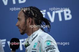 Race winner Lewis Hamilton (GBR) Mercedes AMG F1 in parc ferme. 29.09.2019. Formula 1 World Championship, Rd 16, Russian Grand Prix, Sochi Autodrom, Sochi, Russia, Race Day.