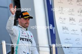 Valtteri Bottas (FIN) Mercedes AMG F1 celebrates his second position on the podium. 29.09.2019. Formula 1 World Championship, Rd 16, Russian Grand Prix, Sochi Autodrom, Sochi, Russia, Race Day.