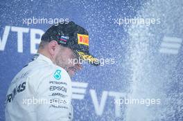 Valtteri Bottas (FIN) Mercedes AMG F1 celebrates his second position on the podium. 29.09.2019. Formula 1 World Championship, Rd 16, Russian Grand Prix, Sochi Autodrom, Sochi, Russia, Race Day.