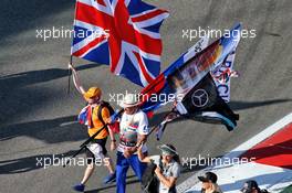 Fans head to the podium. 29.09.2019. Formula 1 World Championship, Rd 16, Russian Grand Prix, Sochi Autodrom, Sochi, Russia, Race Day.