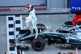 Race winner Lewis Hamilton (GBR) Mercedes AMG F1 W10 celebrates in parc ferme. 29.09.2019. Formula 1 World Championship, Rd 16, Russian Grand Prix, Sochi Autodrom, Sochi, Russia, Race Day.