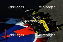 Nico Hulkenberg (GER) Renault F1 Team RS19. 29.09.2019. Formula 1 World Championship, Rd 16, Russian Grand Prix, Sochi Autodrom, Sochi, Russia, Race Day.