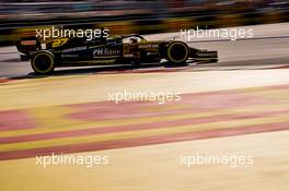 Nico Hulkenberg (GER) Renault F1 Team RS19. 29.09.2019. Formula 1 World Championship, Rd 16, Russian Grand Prix, Sochi Autodrom, Sochi, Russia, Race Day.