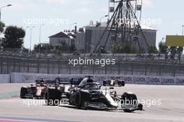 Lewis Hamilton (GBR) Mercedes AMG F1 W10. 29.09.2019. Formula 1 World Championship, Rd 16, Russian Grand Prix, Sochi Autodrom, Sochi, Russia, Race Day.