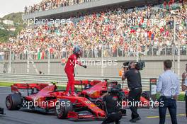Charles Leclerc (MON) Ferrari SF90 celebrates his pole position in qualifying parc ferme. 28.09.2019. Formula 1 World Championship, Rd 16, Russian Grand Prix, Sochi Autodrom, Sochi, Russia, Qualifying Day.