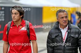 (L to R): Giuliano Alesi (FRA) Ferrari Academy Driver with his father Jean Alesi (FRA). 28.09.2019. Formula 1 World Championship, Rd 16, Russian Grand Prix, Sochi Autodrom, Sochi, Russia, Qualifying Day.