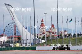 Nico Hulkenberg (GER) Renault F1 Team RS19. 28.09.2019. Formula 1 World Championship, Rd 16, Russian Grand Prix, Sochi Autodrom, Sochi, Russia, Qualifying Day.
