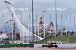 Daniil Kvyat (RUS) Scuderia Toro Rosso STR14. 28.09.2019. Formula 1 World Championship, Rd 16, Russian Grand Prix, Sochi Autodrom, Sochi, Russia, Qualifying Day.