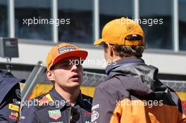 (L to R): Max Verstappen (NLD) Red Bull Racing with Lando Norris (GBR) McLaren on the drivers parade. 29.09.2019. Formula 1 World Championship, Rd 16, Russian Grand Prix, Sochi Autodrom, Sochi, Russia, Race Day.