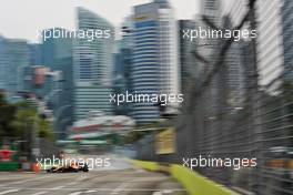 Carlos Sainz Jr (ESP) McLaren MCL34. 20.09.2019. Formula 1 World Championship, Rd 15, Singapore Grand Prix, Marina Bay Street Circuit, Singapore, Practice Day.