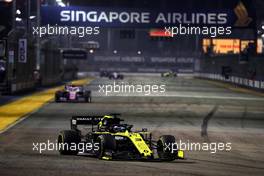 Daniel Ricciardo (AUS) Renault F1 Team RS19. 22.09.2019. Formula 1 World Championship, Rd 15, Singapore Grand Prix, Marina Bay Street Circuit, Singapore, Race Day.
