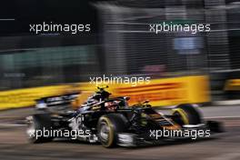 Kevin Magnussen (DEN) Haas VF-19. 22.09.2019. Formula 1 World Championship, Rd 15, Singapore Grand Prix, Marina Bay Street Circuit, Singapore, Race Day.