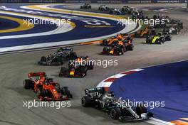 Start of the race, Lewis Hamilton (GBR), Mercedes AMG F1   22.09.2019. Formula 1 World Championship, Rd 15, Singapore Grand Prix, Marina Bay Street Circuit, Singapore, Race Day.