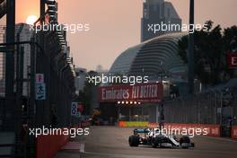 Valtteri Bottas (FIN) Mercedes AMG F1 W10. 21.09.2019. Formula 1 World Championship, Rd 15, Singapore Grand Prix, Marina Bay Street Circuit, Singapore, Qualifying Day.