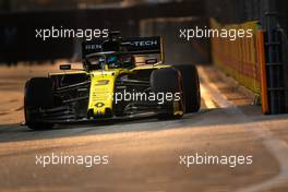 Daniel Ricciardo (AUS) Renault F1 Team RS19. 21.09.2019. Formula 1 World Championship, Rd 15, Singapore Grand Prix, Marina Bay Street Circuit, Singapore, Qualifying Day.