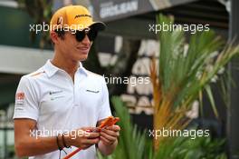 Lando Norris (GBR) McLaren. 21.09.2019. Formula 1 World Championship, Rd 15, Singapore Grand Prix, Marina Bay Street Circuit, Singapore, Qualifying Day.