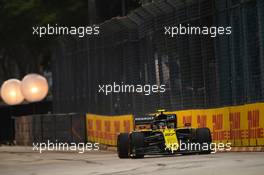 Nico Hulkenberg (GER) Renault F1 Team RS19. 21.09.2019. Formula 1 World Championship, Rd 15, Singapore Grand Prix, Marina Bay Street Circuit, Singapore, Qualifying Day.