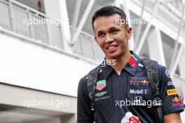 Alexander Albon (THA) Red Bull Racing. 22.09.2019. Formula 1 World Championship, Rd 15, Singapore Grand Prix, Marina Bay Street Circuit, Singapore, Race Day.