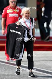Angela Cullen (NZL) Mercedes AMG F1 Physiotherapist. 29.11.2019. Formula 1 World Championship, Rd 21, Abu Dhabi Grand Prix, Yas Marina Circuit, Abu Dhabi, Practice Day.