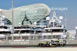Daniel Ricciardo (AUS) Renault F1 Team RS19. 29.11.2019. Formula 1 World Championship, Rd 21, Abu Dhabi Grand Prix, Yas Marina Circuit, Abu Dhabi, Practice Day.