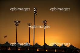 Circuit atmosphere - sunset. 29.11.2019. Formula 1 World Championship, Rd 21, Abu Dhabi Grand Prix, Yas Marina Circuit, Abu Dhabi, Practice Day.