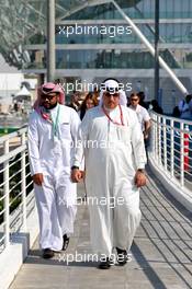 Sheikh Mohammed bin Essa Al Khalifa (BRN) CEO of the Bahrain Economic Development Board and McLaren Shareholder. 29.11.2019. Formula 1 World Championship, Rd 21, Abu Dhabi Grand Prix, Yas Marina Circuit, Abu Dhabi, Practice Day.