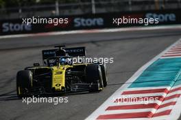 Daniel Ricciardo (AUS), Renault F1 Team  29.11.2019. Formula 1 World Championship, Rd 21, Abu Dhabi Grand Prix, Yas Marina Circuit, Abu Dhabi, Practice Day.
