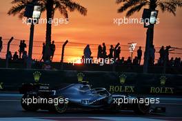 Valtteri Bottas (FIN) Mercedes AMG F1 W10.                                29.11.2019. Formula 1 World Championship, Rd 21, Abu Dhabi Grand Prix, Yas Marina Circuit, Abu Dhabi, Practice Day.