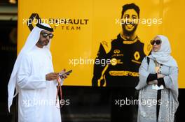 Paddock atmosphere. 29.11.2019. Formula 1 World Championship, Rd 21, Abu Dhabi Grand Prix, Yas Marina Circuit, Abu Dhabi, Practice Day.
